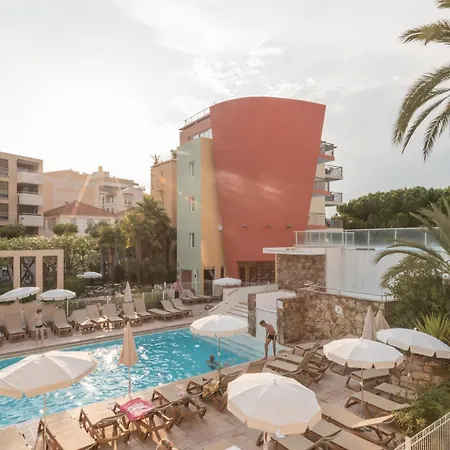 Pierre & Premium Port Prestige Aparthotel Antibes