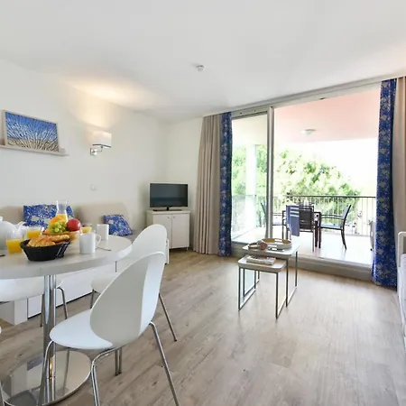 Pierre & Premium Port Prestige 4* Antibes