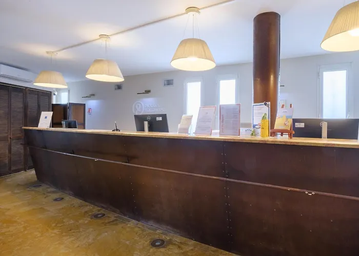 Pierre & Premium Port Prestige Aparthotel 4*