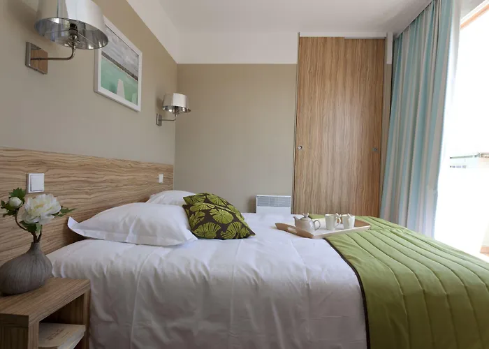 Aparthotel Pierre & Premium Port Prestige