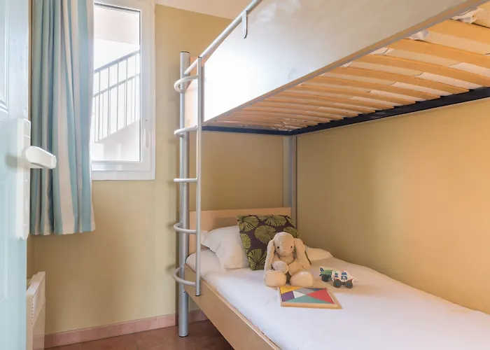 Pierre & Premium Port Prestige