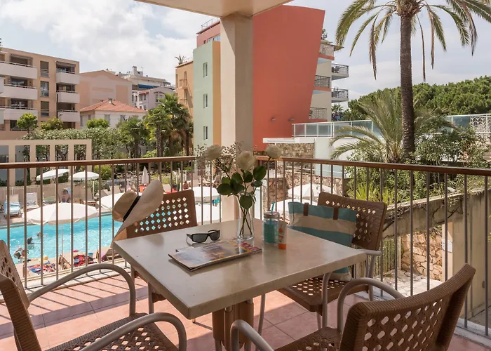 Pierre & Premium Port Prestige Antibes