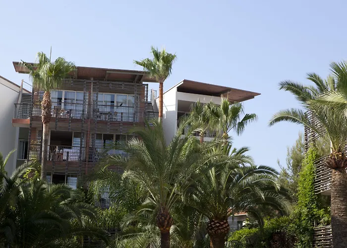 Aparthotel Pierre & Premium Port Prestige Antibes