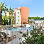 Pierre & Premium Port Prestige 4*