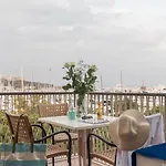 Pierre & Premium Port Prestige מלון דירות