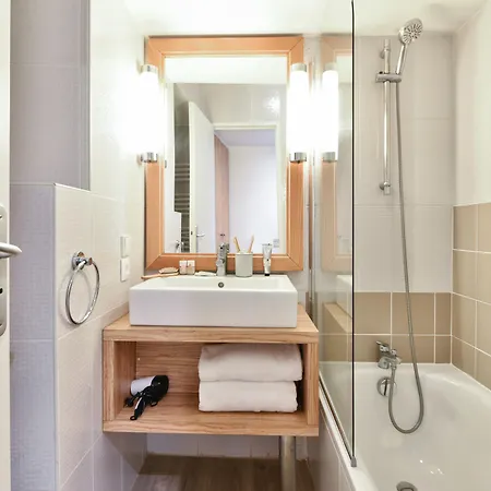Aparthotel Pierre & Premium Port Prestige Antibes