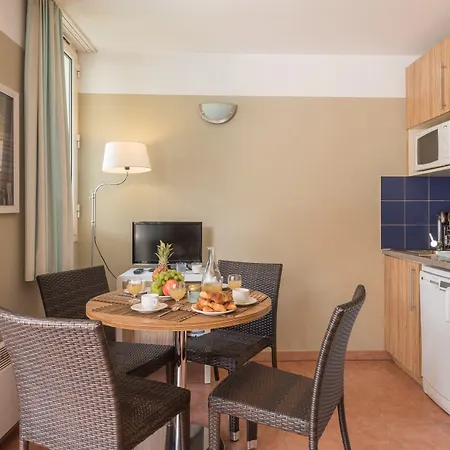 Pierre & Premium Port Prestige Hotel apartamentowy Antibes