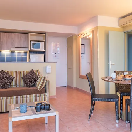 Pierre & Premium Port Prestige Hotel apartamentowy Antibes