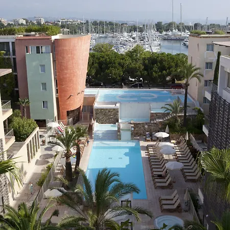 Pierre & Premium Port Prestige Aparthotel