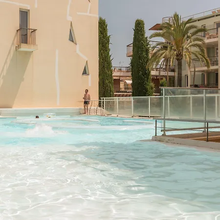 Hotel apartamentowy Pierre & Premium Port Prestige Antibes
