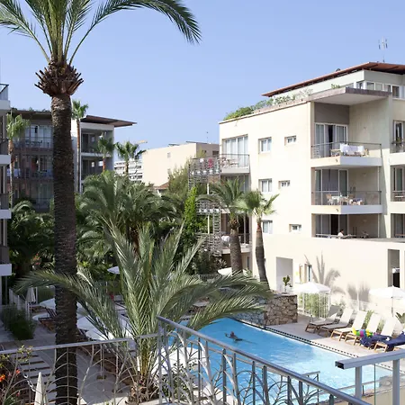 Pierre & Premium Port Prestige Antibes