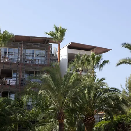 Hotel apartamentowy Pierre & Premium Port Prestige Antibes