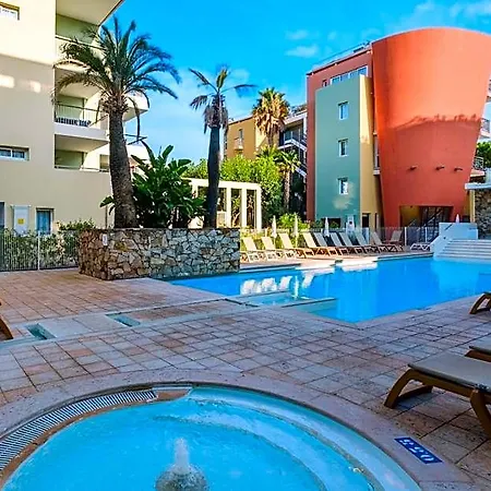 Résidence Pierre&vacances Premium Port Prestige 4*