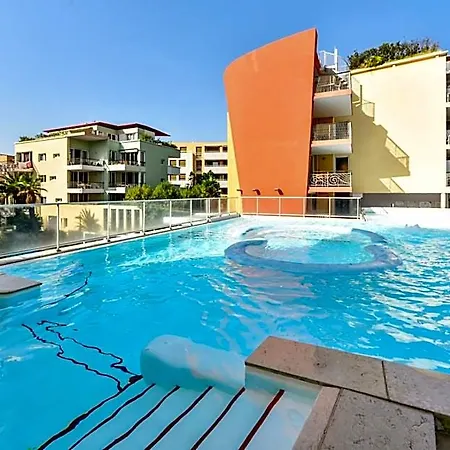Résidence Pierre&vacances Premium Port Prestige 4* Antibes