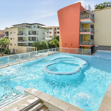 Hotel apartamentowy Pierre & Premium Port Prestige Antibes
