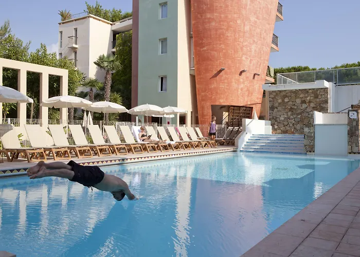 Aparthotel Pierre & Premium Port Prestige