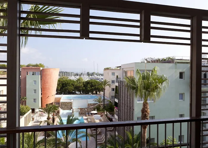 Pierre & Premium Port Prestige 4* أنتيب