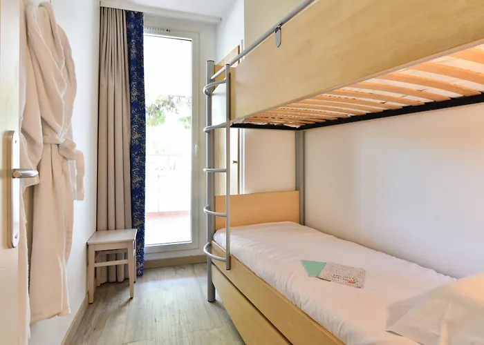 Aparthotel Pierre & Premium Port Prestige 4*