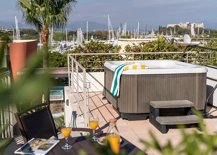 Pierre & Premium Port Prestige