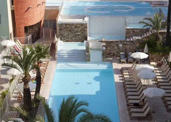 Pierre & Premium Port Prestige 4*